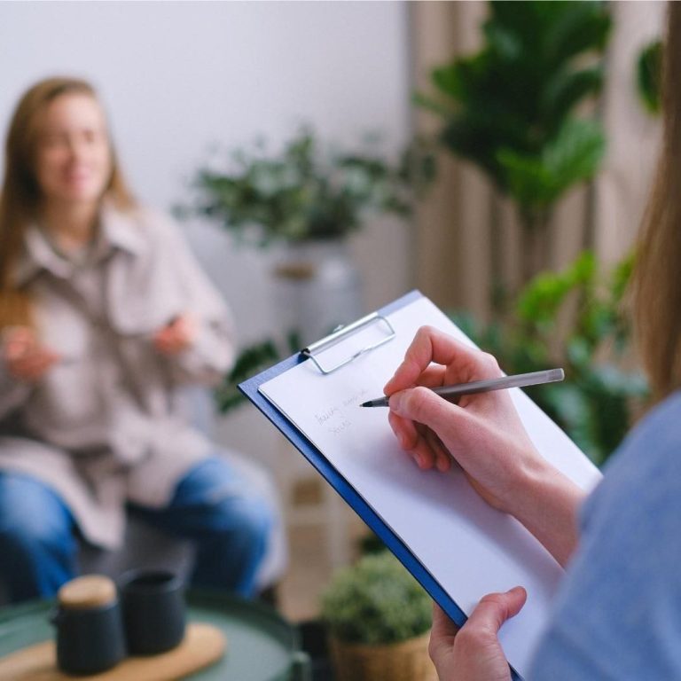 sophrologie, sophrologue spécialiste de la PMA, endométriose, accompagnement à la naissance et gestion émotionnelle, gestion émotions, 